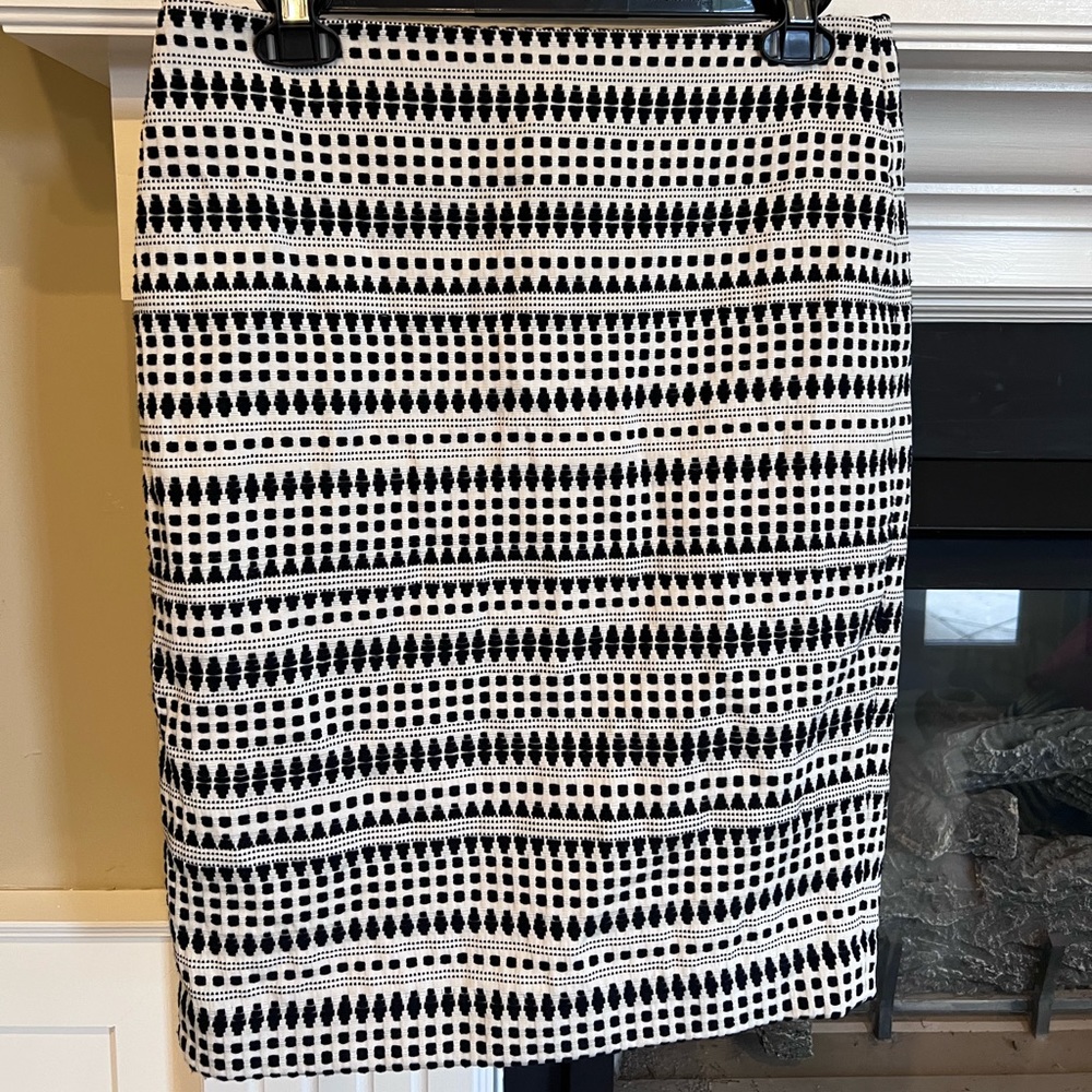 Ann Taylor LOFT stitched pencil skirt